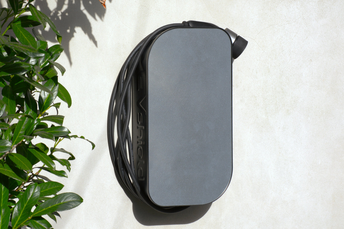 EVshield® PLUS – De Stijlvolle Vaste Laadoplossing voor Krachtstroom Thuisladers