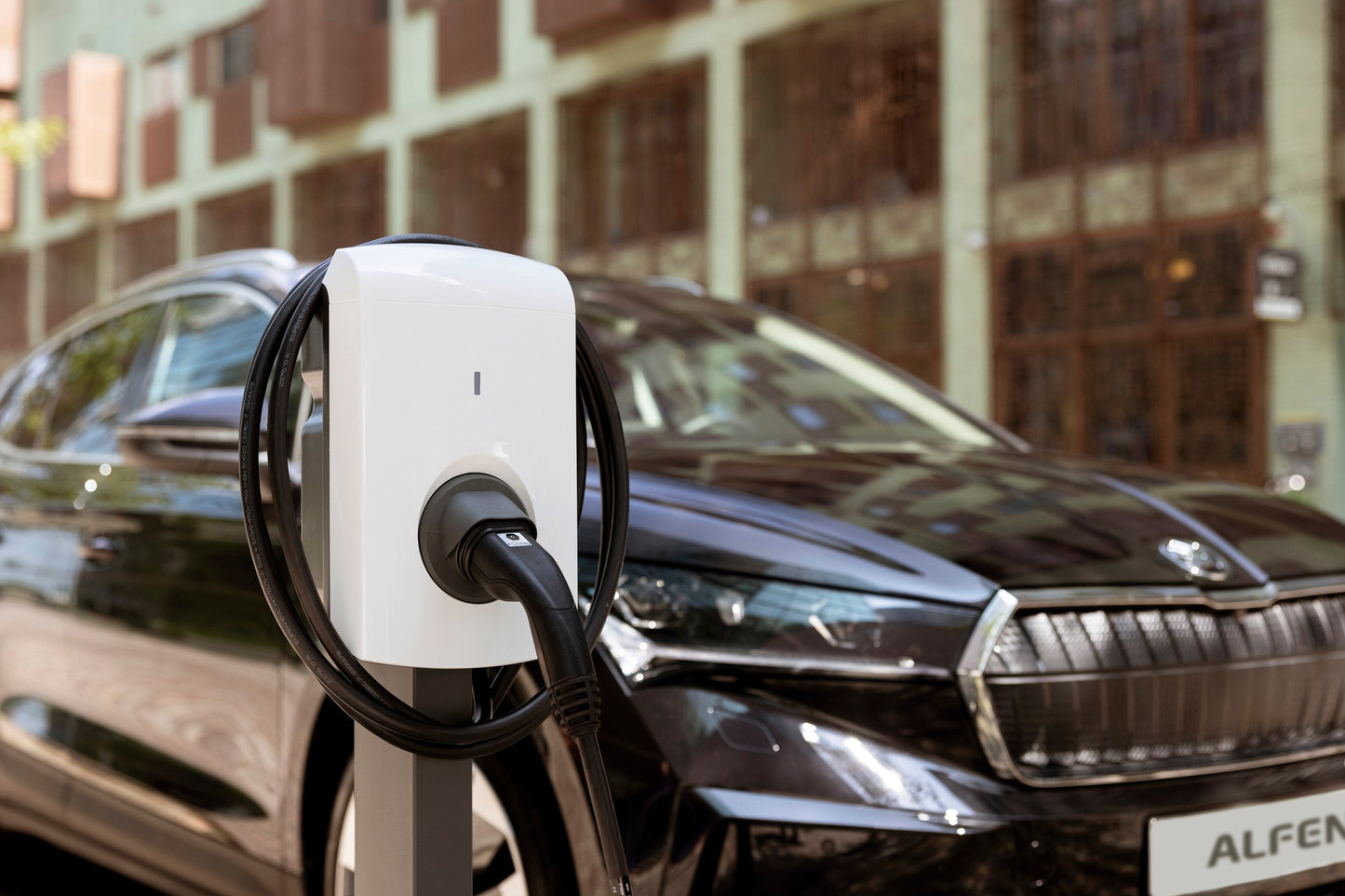Alfen Eve Single S-line | 11 kW Laadstation | Socket of Vaste Kabel | Wit - BlackCharge Socket / Wit / Incl. Kabel 5M